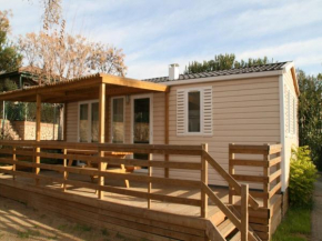 Bungalow with Terrace and Parking